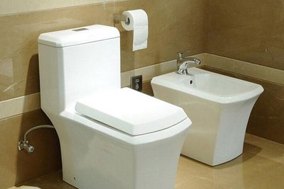 智能马桶：恒温座圈抗湿冷 + 自动冲洗，对比传统马桶更适配昆明气候